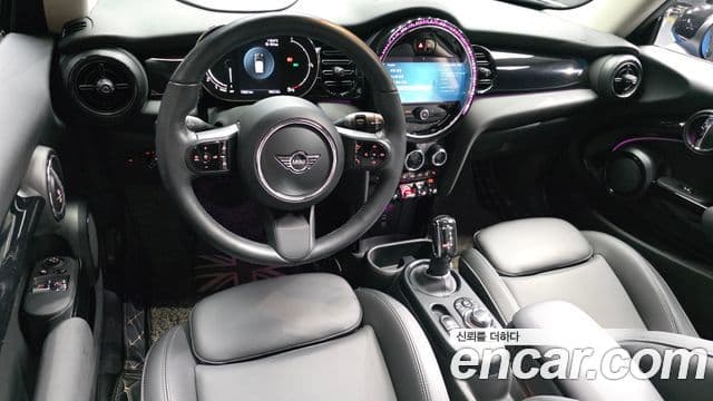 Mini Cooper S 2022 — ფოტო 7/20