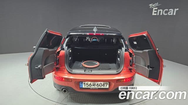 Mini Cooper Clubman 2022 — Фото 20/20