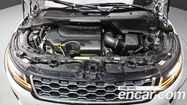 Land Rover Range Rover Evoque 2020 — фото 6 из 20