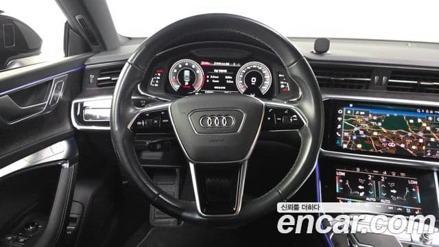 Audi A7 2021 — Фото 13/20