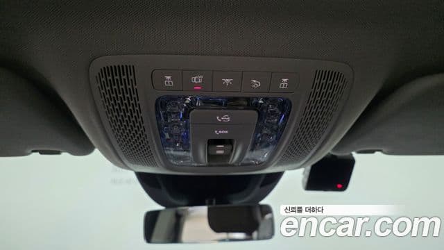 Mercedes-Benz GLE-Class 2025 — ფოტო 17/20