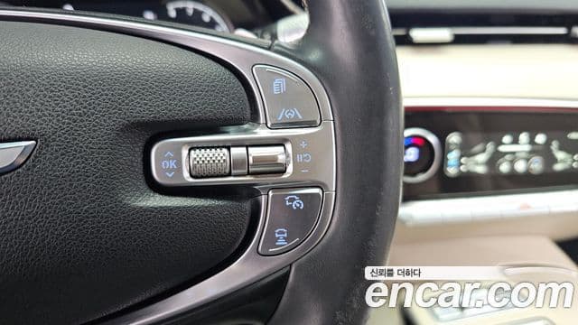 Genesis GV70 2021 — ფოტო 16/20