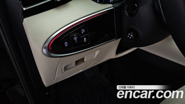 Genesis GV70 2021 — ფოტო 20/20