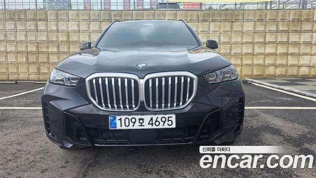 BMW X5 2025 — Photo 2/11