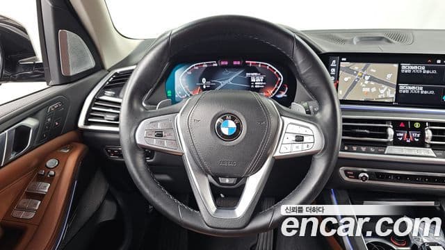 BMW X7 2021 — фото 13 из 20