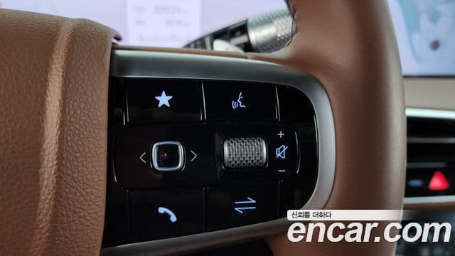 Genesis GV70 2025 — фото 16 из 20