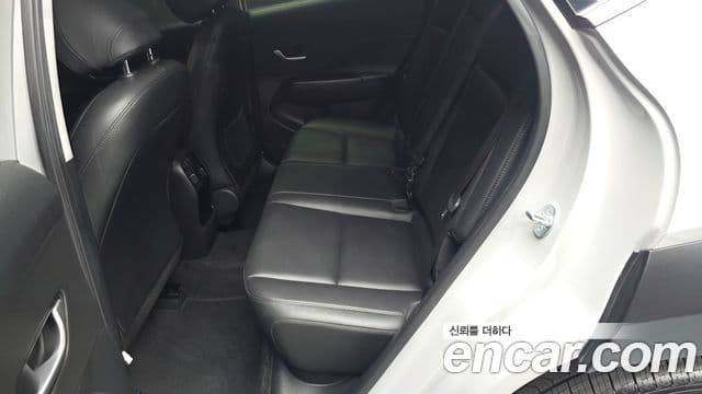 Hyundai Kona 2023 — ფოტო 12/20