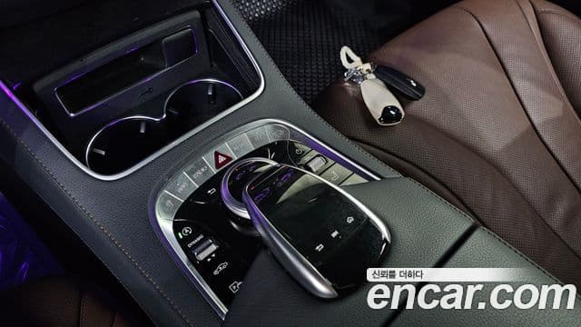 Mercedes-Benz S-Class 2020 — Photo 31/32