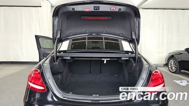 Mercedes-Benz E-Class 2020 — Şəkil 19/20