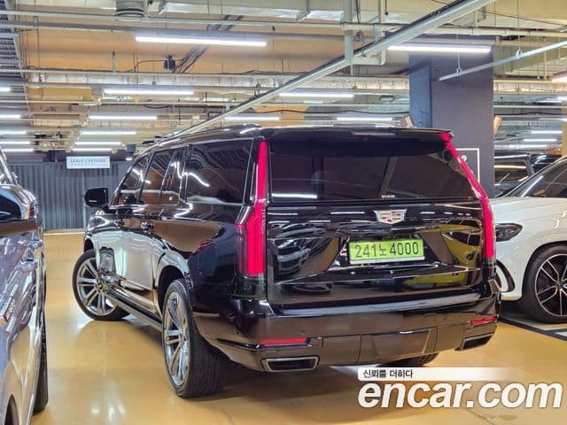 Cadillac Escalade 2025 — ფოტო 18/20