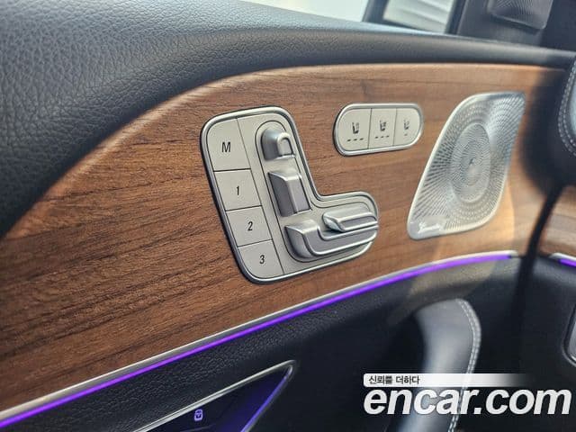 Mercedes-Benz GLE-Class 2021 — фото 13 из 17