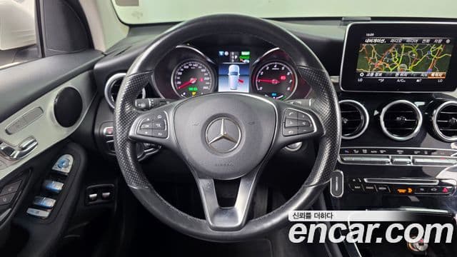 Mercedes-Benz GLC-Class 2019 — Şəkil 13/20