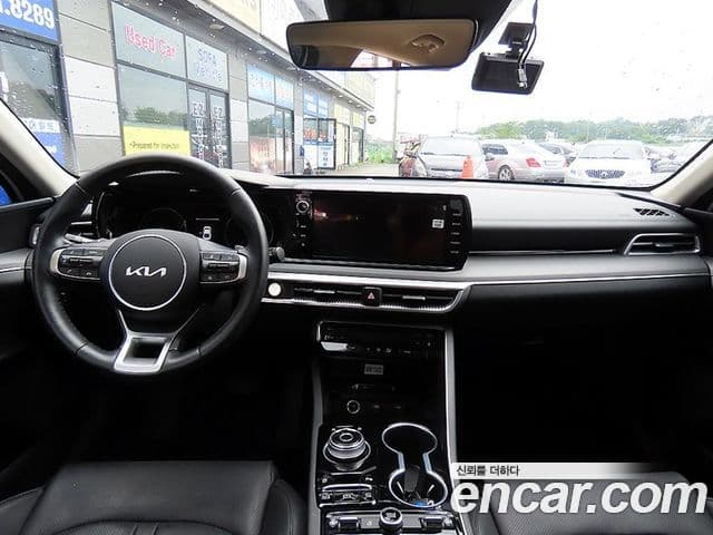 Kia K5 2023 — ფოტო 7/20