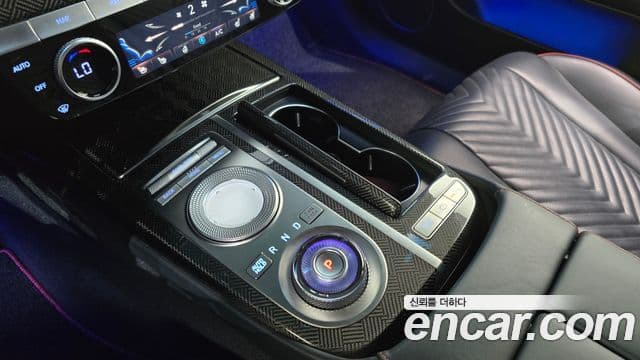 Genesis Electrified G80 2022 — фото 9 из 20