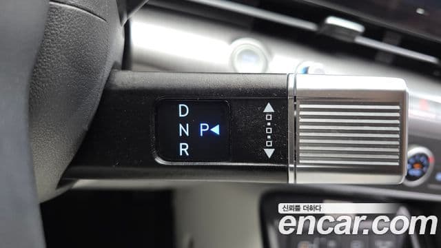 Hyundai Kona 2023 — фото 9 из 20