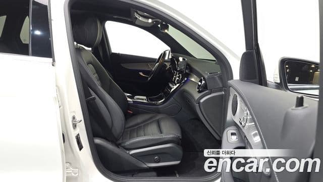 Mercedes-Benz GLC-Class 2021 — Şəkil 11/20