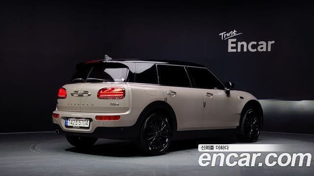 Mini Cooper Clubman 2023 — ფოტო 2/20