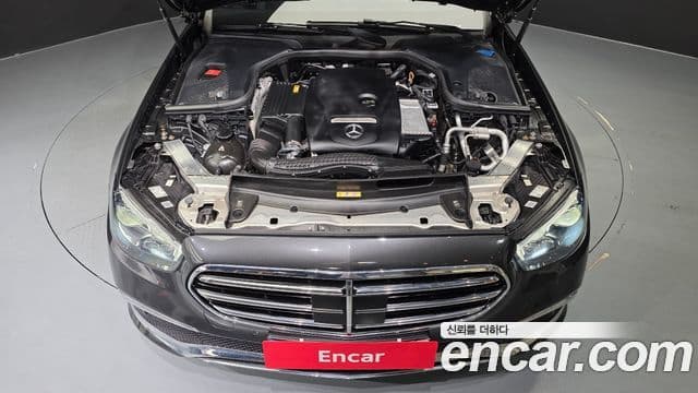 Mercedes-Benz E-Class 2021 — фото 6 из 20