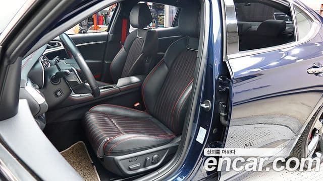 Genesis G70 2019 — фото 7 из 20