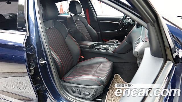 Genesis G70 2019 — фото 8 из 20