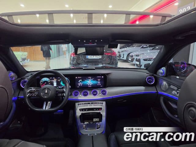 Mercedes-Benz E-Class 2022 — фото 10 из 20
