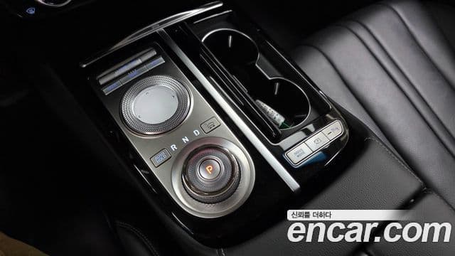 Genesis Electrified G80 2021 — ფოტო 9/20