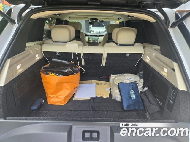 Land Rover Range Rover 2024 — ფოტო 10/12