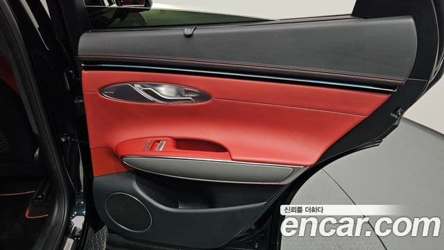 Genesis GV70 2024 — Photo 4/33
