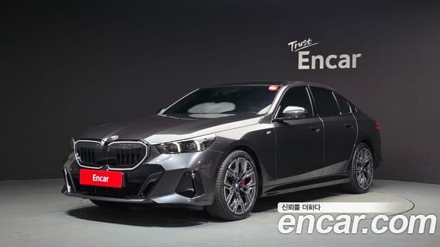 BMW 5 Series 2025 — ფოტო 1/20