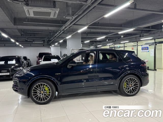 Porsche Cayenne, 2021