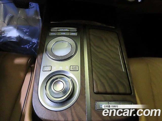 Genesis Electrified G80 2022 — фото 12 из 20