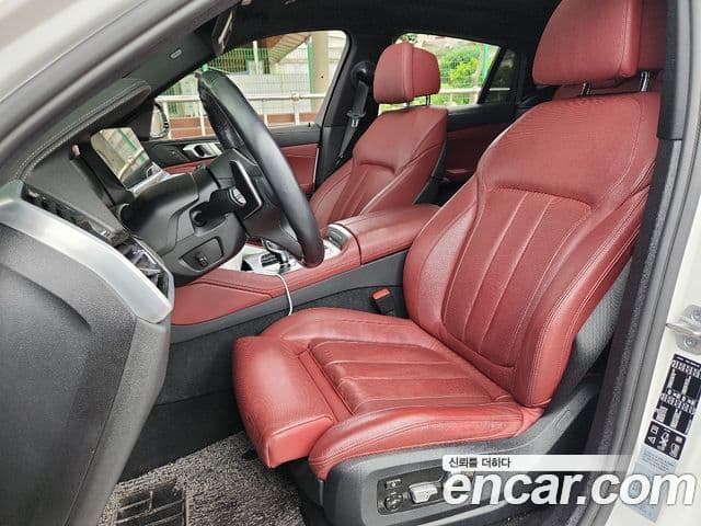 BMW X6 2021 — ფოტო 17/20