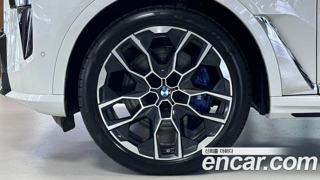 BMW X7 2025 — фото 4 из 20