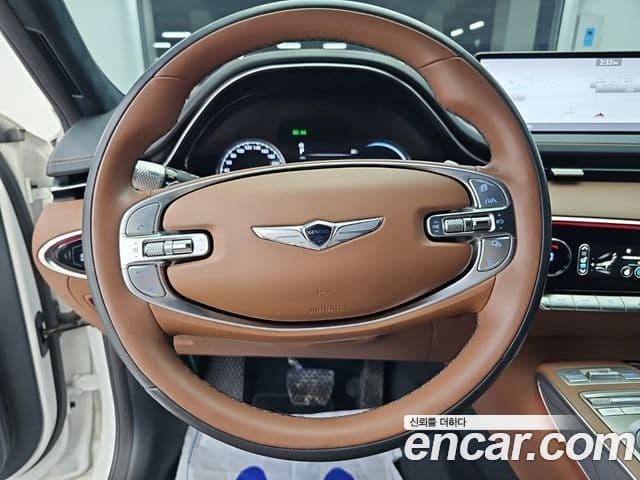 Genesis GV70 2021 — ფოტო 7/20