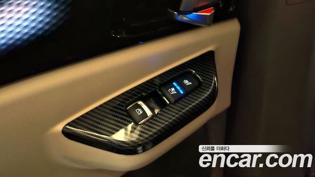 Kia Carnival 2022 — Фото 17/20