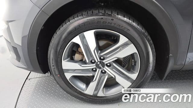 Kia Sorento 2023 — фото 5 из 20