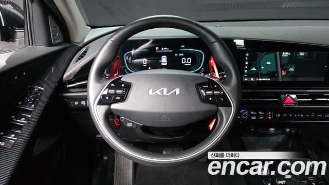 Kia Niro 2022 — Şəkil 13/20
