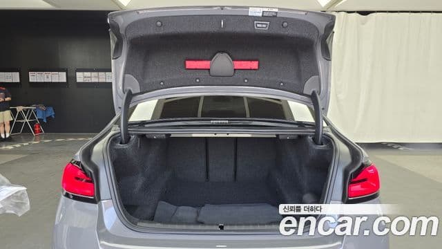 BMW 5 Series 2022 — фото 20 из 20