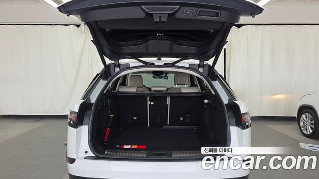 Land Rover Range Rover Velar 2019 — фото 20 из 20