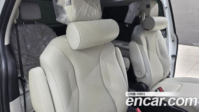 Kia Carnival 2021 — Şəkil 7/15