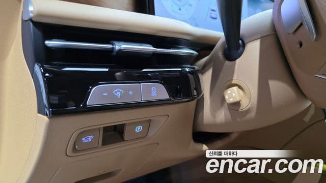 Genesis Electrified G80 2024 — ფოტო 12/20