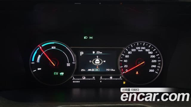 Kia Sorento 2021 — Şəkil 8/20