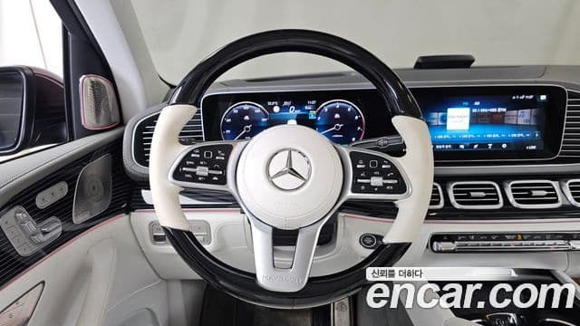 Mercedes-Benz GLS-Class 2023 — Фото 13/20
