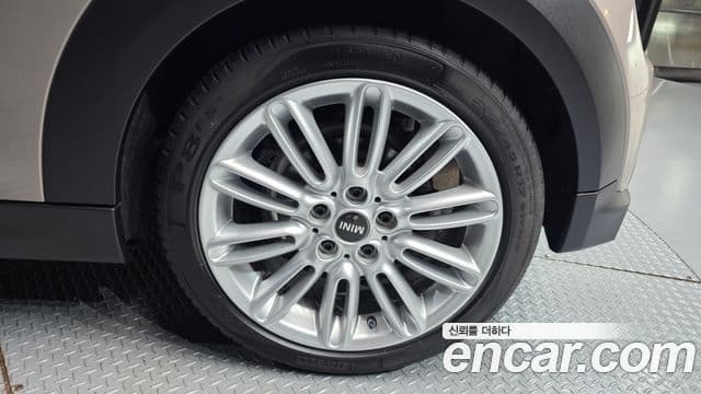 Mini Cooper 2022 — Şəkil 16/33