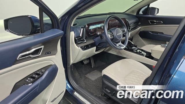 Kia Sportage 2023 — фото 10 из 20