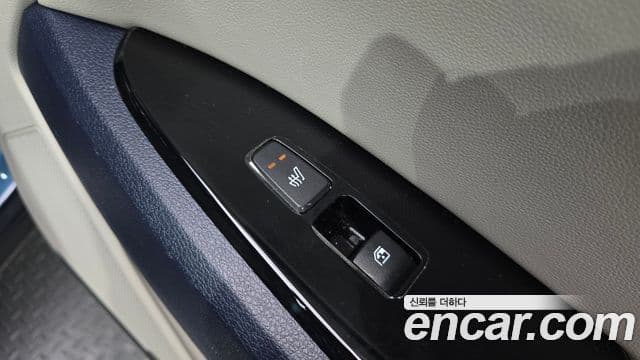 Kia Sportage 2023 — фото 16 из 20