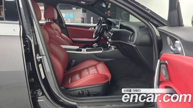 Kia Stinger 2019 — Şəkil 11/20