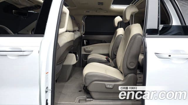 Kia Carnival 2025 — ფოტო 11/20