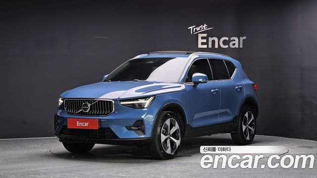 Volvo XC40 2024 — ფოტო 1/20