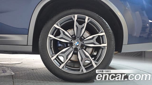 BMW X4 2020 — ფოტო 18/35